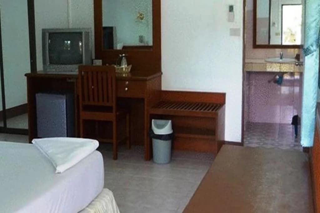 Bay Beach Resort - photo 5