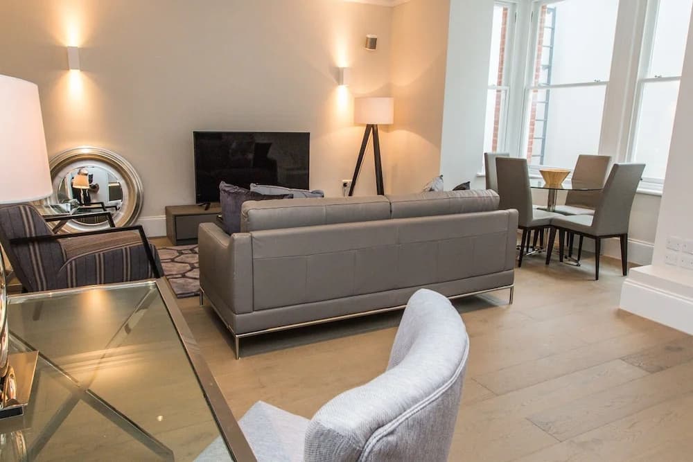Rouge Estate Ealing - photo 10