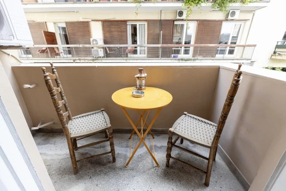 Ideal 4 bdr Apartment in Plaka for 10 - photo 15