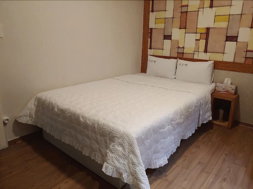9 Motel - main photo