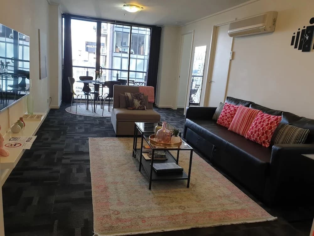 225 Melbourne Tower - photo 4