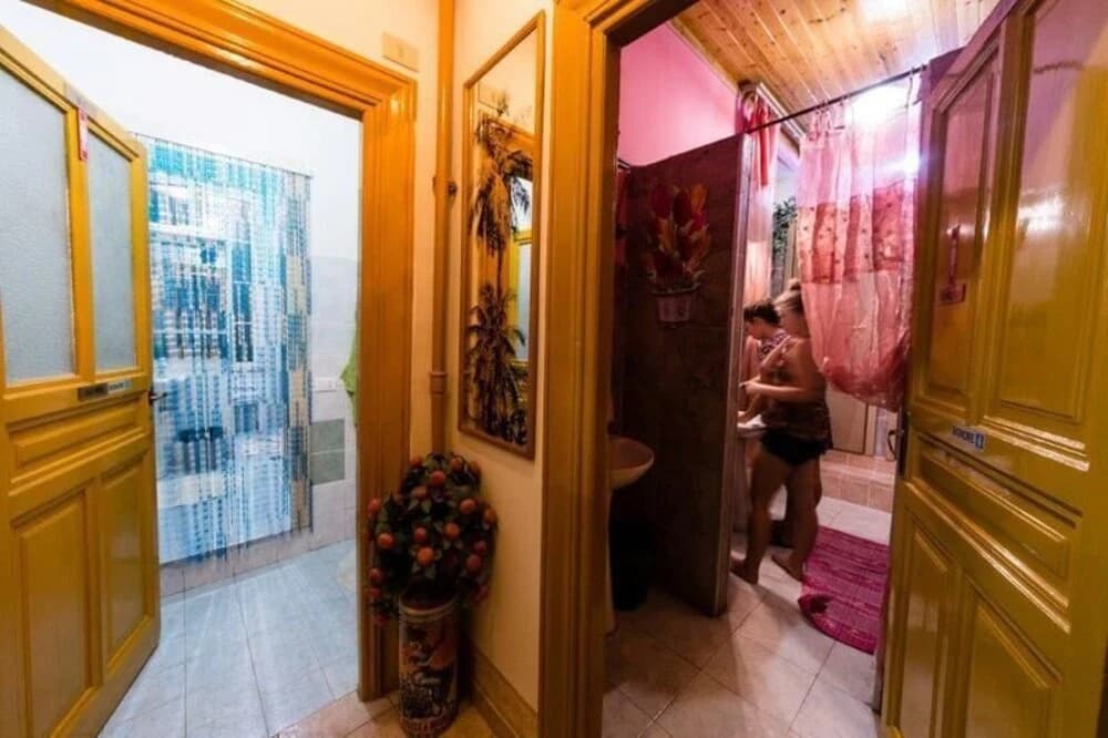 Sunshine Hostel - photo 7