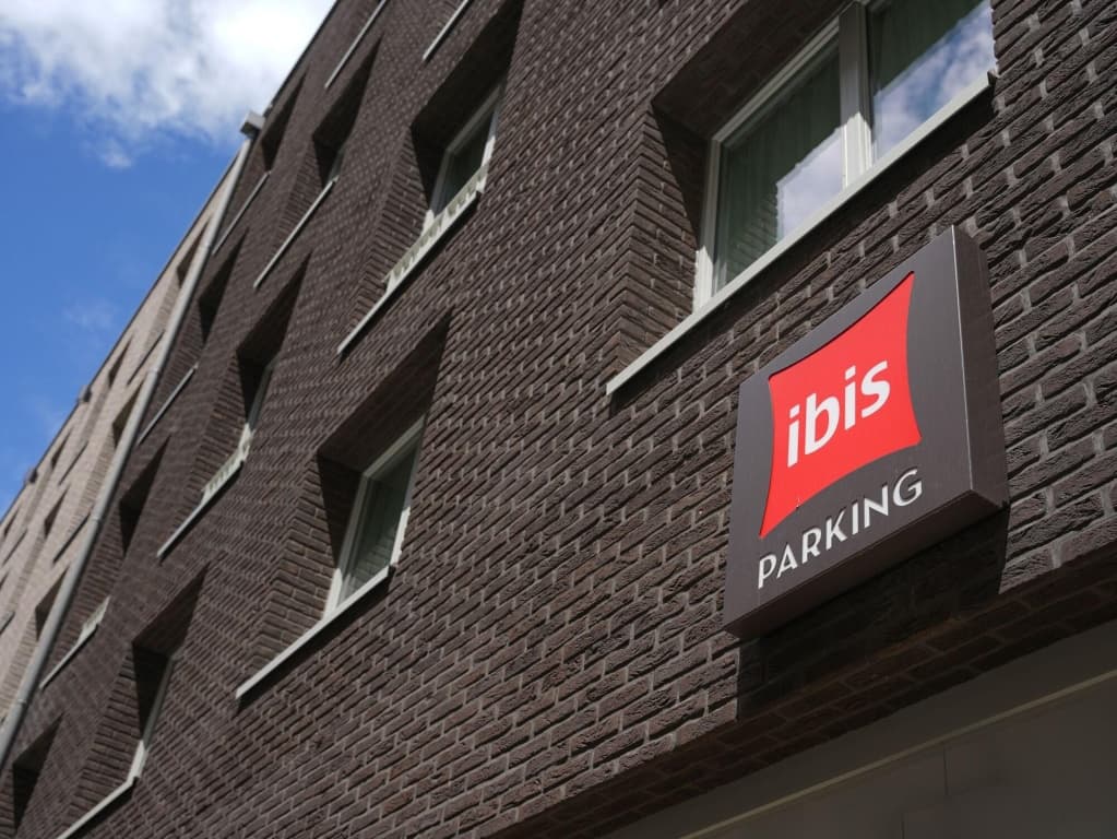 Ibis Paris Gare Montparnasse Catalogne - photo 1