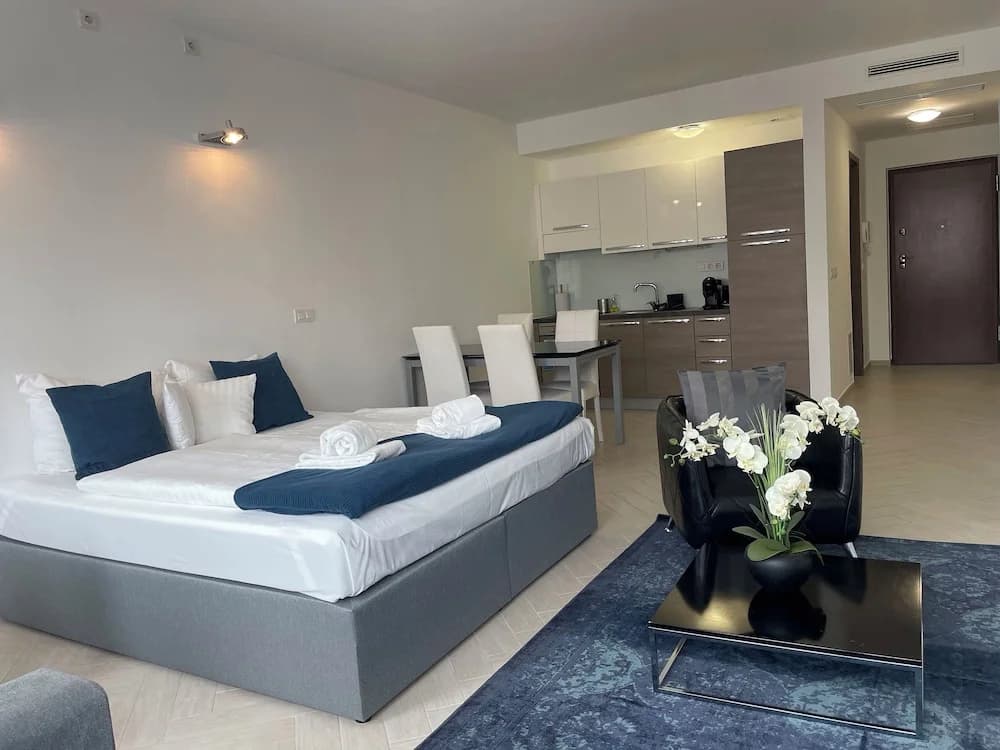 Smart Carrara Apartments - photo 38