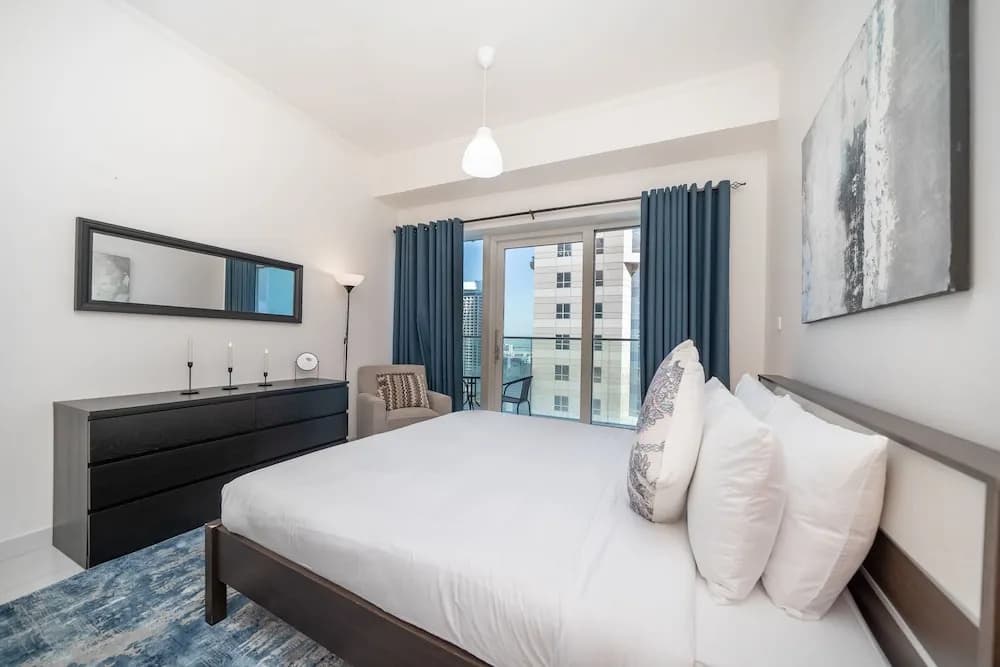 Exquisite 1BR Haven Partial Sea View - photo 3