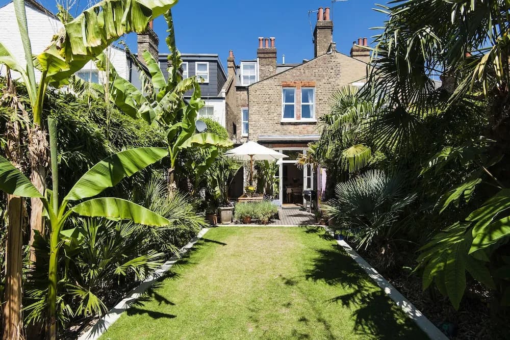 Enchanting Southfields Home by King George's Park - photo 14