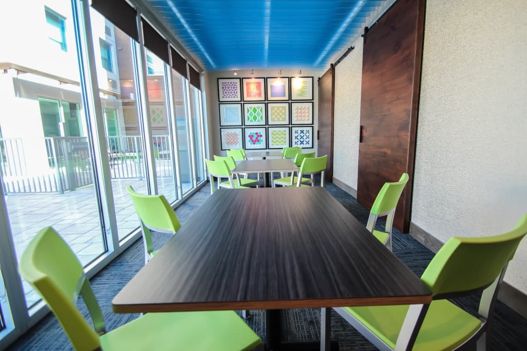 Holiday Inn Express & Suites Miami Airport East by IHG - photo 44