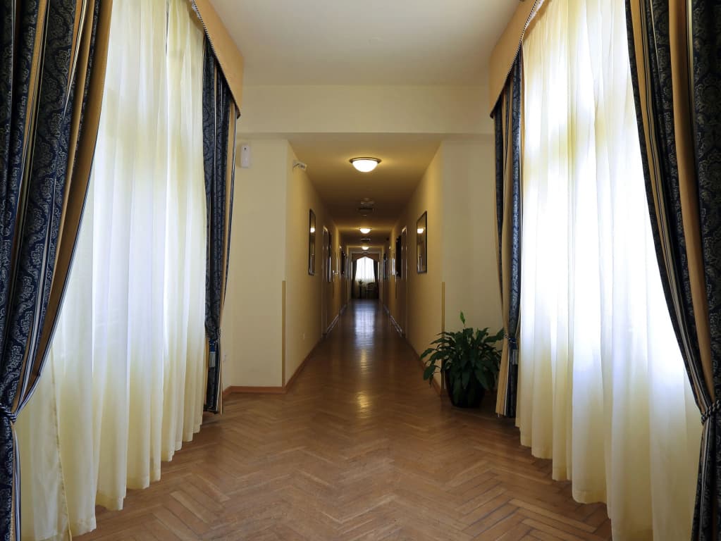 Hotel Elysee - photo 13