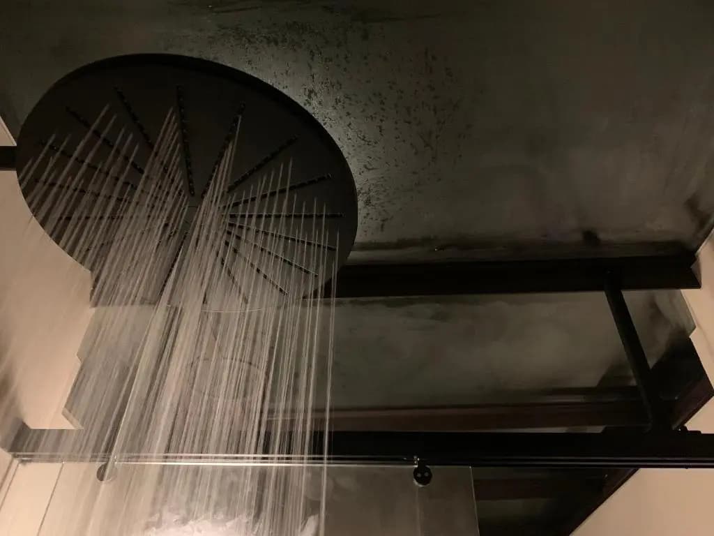 vondice hotel - photo 13