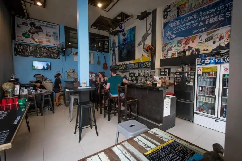 Bodega Party City Center Bangkok - Hostel - photo 16