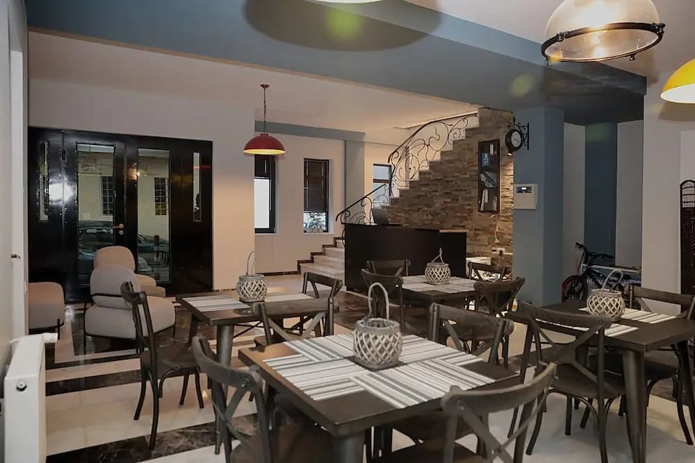 G-Old Town Hotel - photo 15