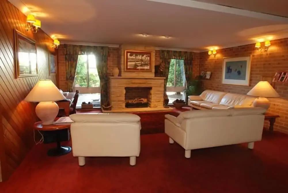 The Hermitage Motel - photo 6