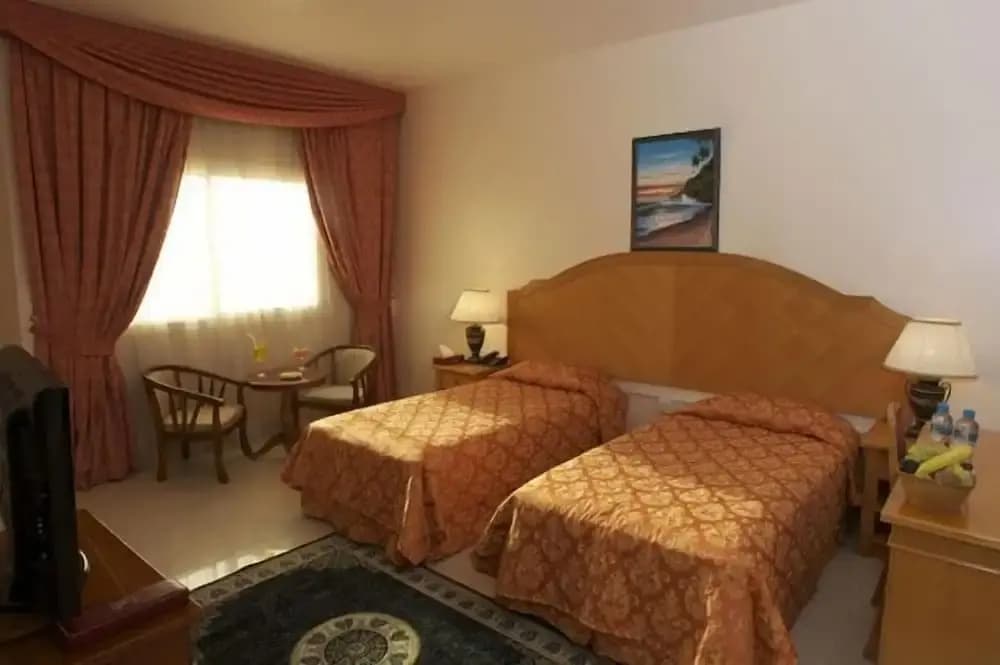 Safeer Hotel Suites - photo 9