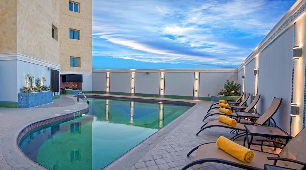 Grand Regal Hotel - photo 17