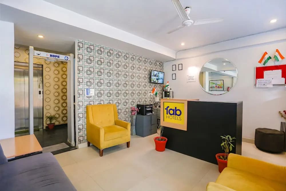 FabHotel Novel Suites - photo 13