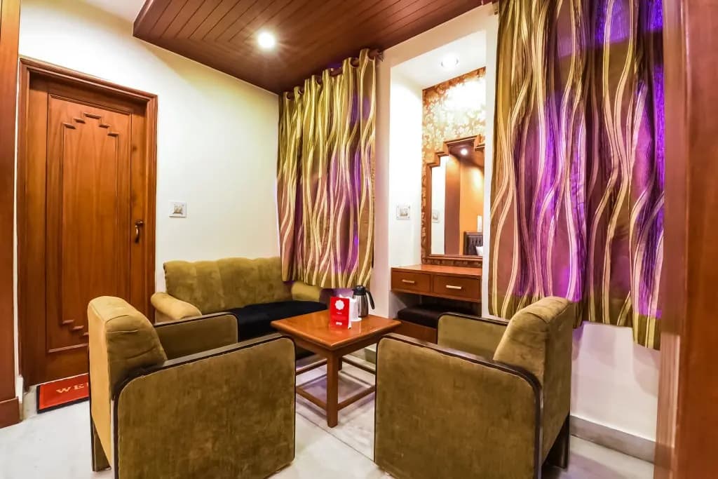Hotel City Castle Karol Bagh - photo 6