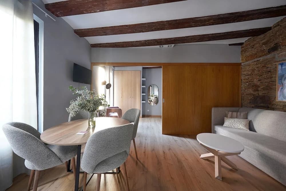 Numa | Lustre Apartments - photo 4