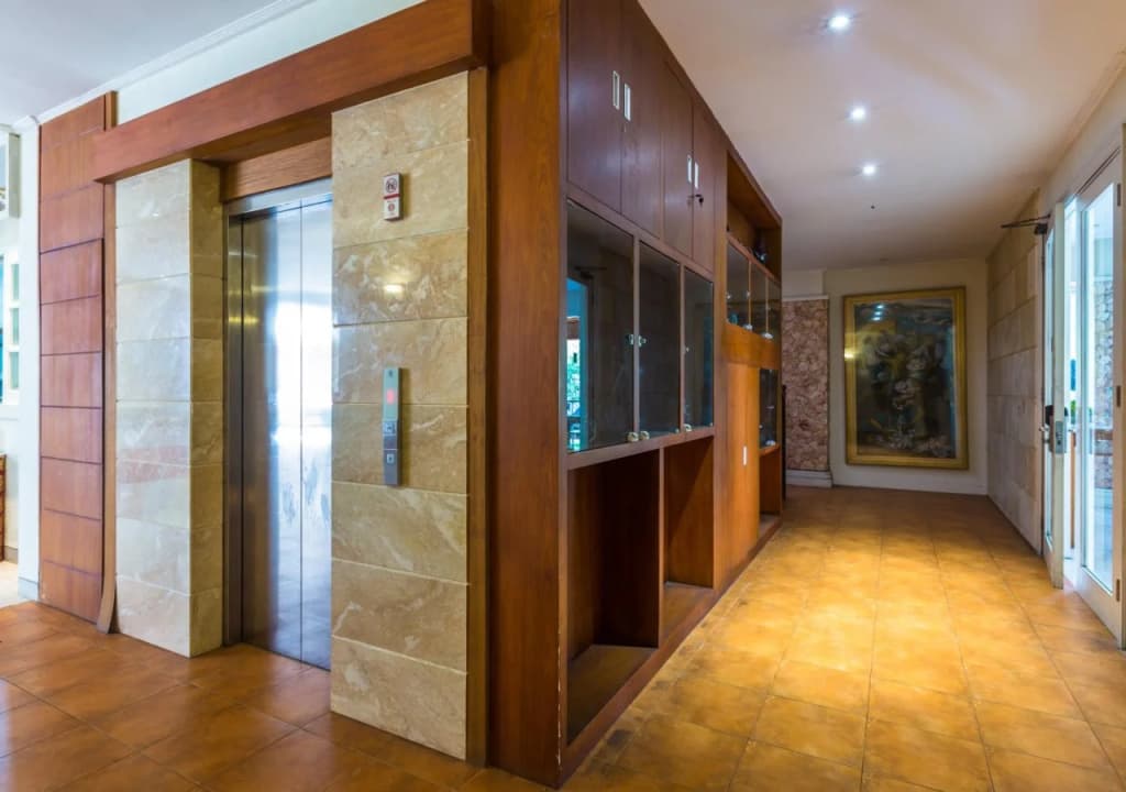 Alron Hotel Kuta Powered by Archipelago - photo 16