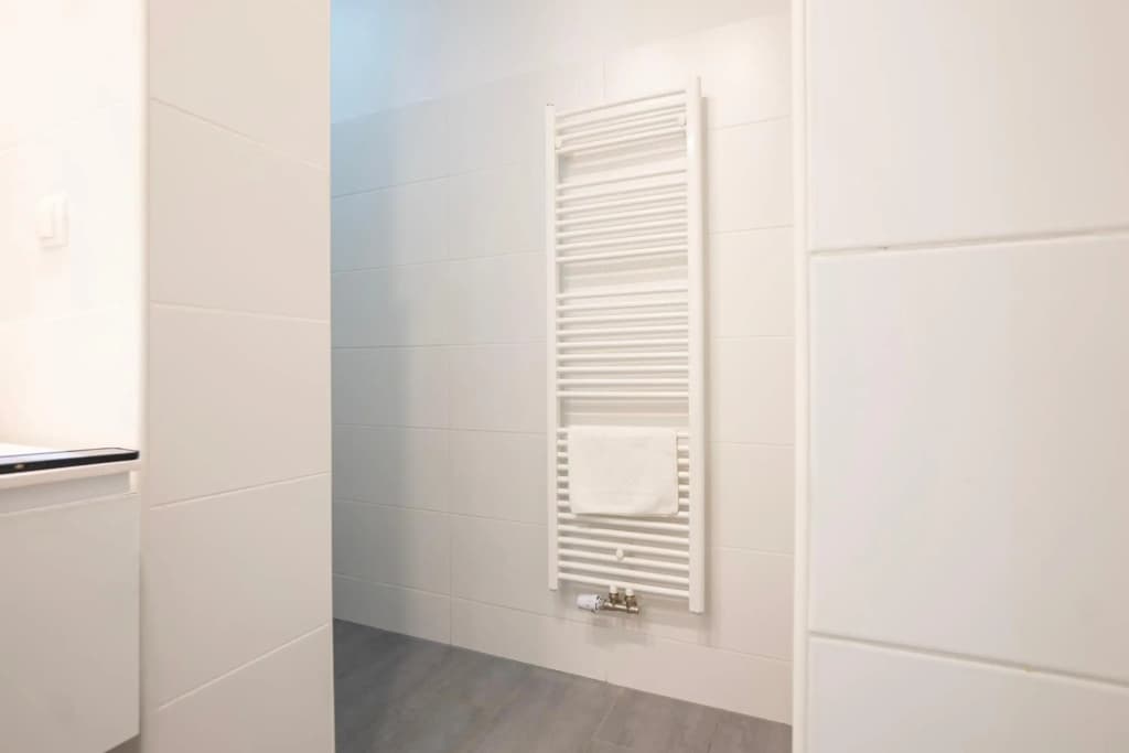 2 room apt with a balcony - 2 min to Michelbeuern AKH - photo 11