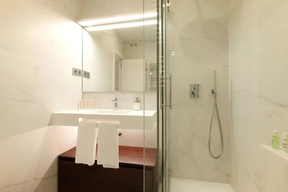 Madrid Centric V by Madflats Collection - photo 9
