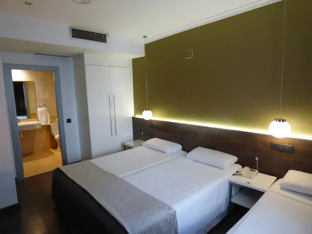 Hotel Moderno Barcelona - photo 33