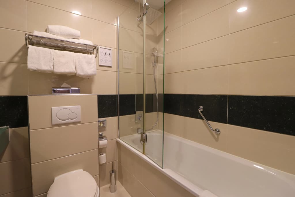 XO Hotels Blue Square - photo 8