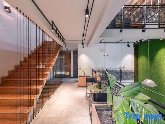 Interior Villa 7BR with GYM by Raymond - photo 2