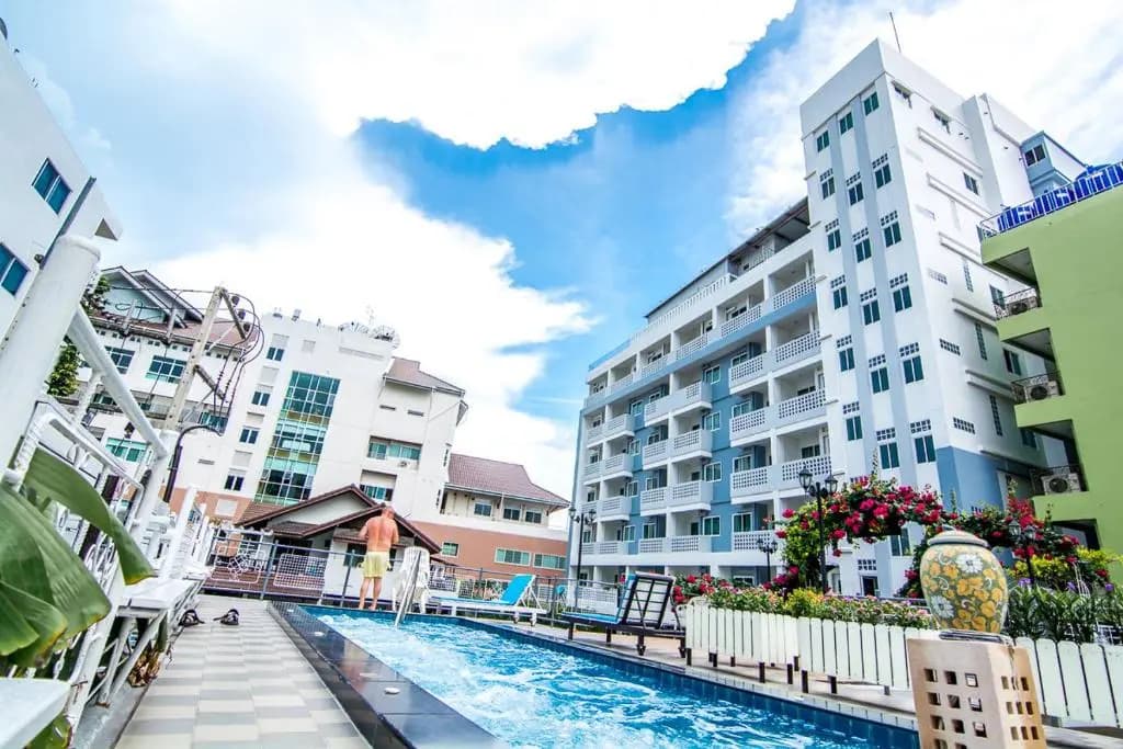 Sutus Court 7 - photo 1