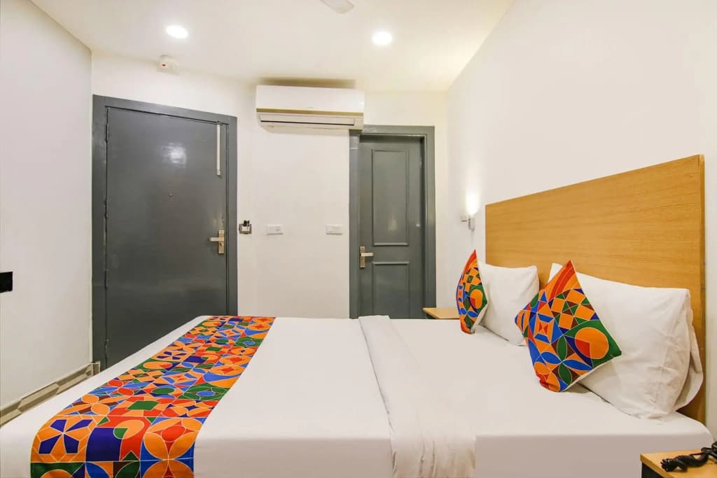 FabHotel Chawla House - photo 2