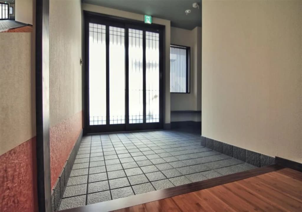 Em,S 280 - photo 2