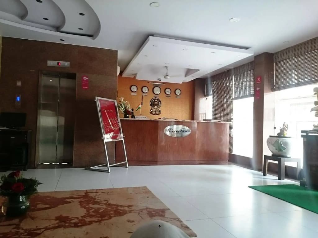 OYO 4184 Hotel Raj - photo 14