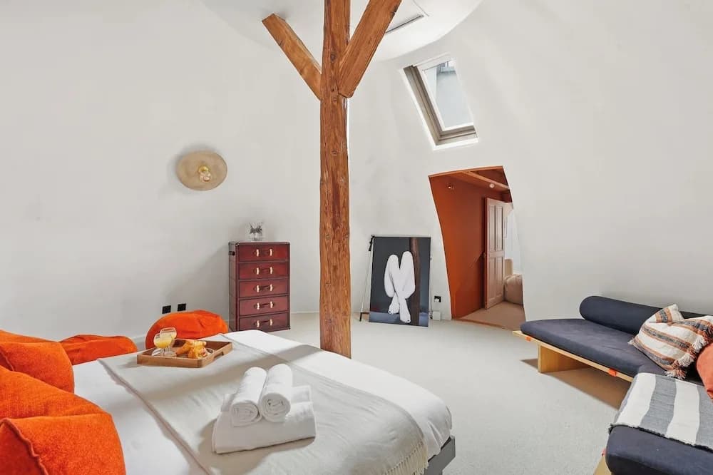 Stylish 1BR Parc Monceau Retreat - photo 5