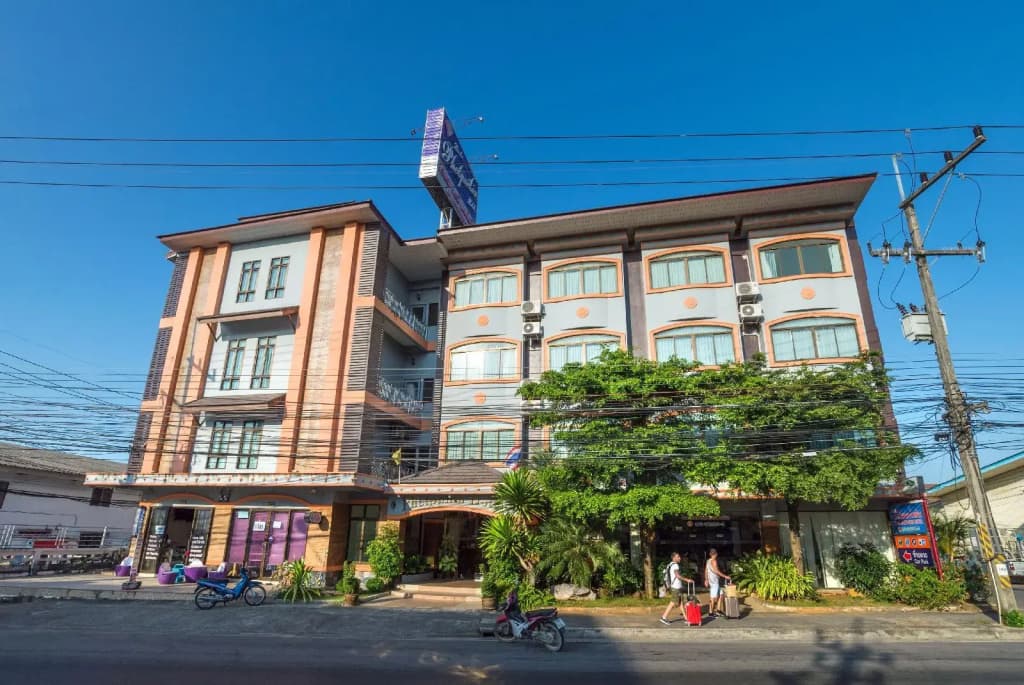 Sripet Hotel - photo 18