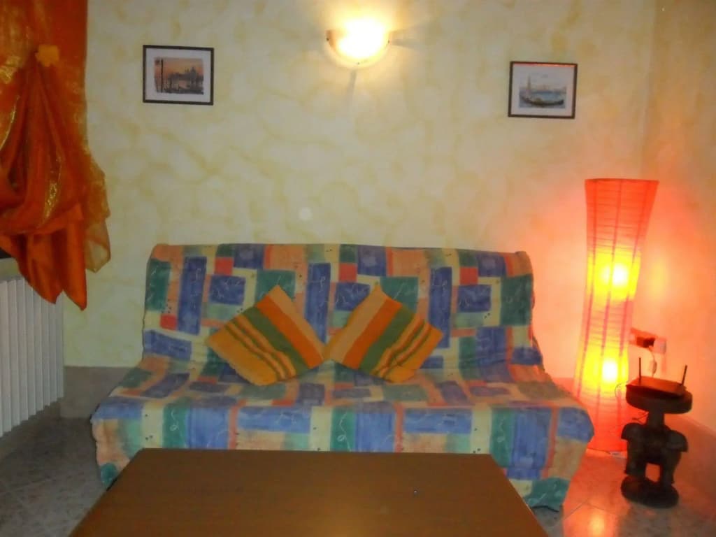 Sunny Venice Apartments - photo 2