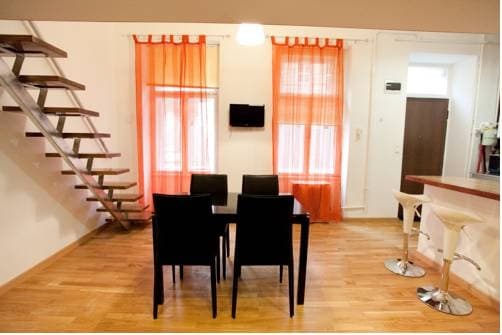 10 House - photo 8