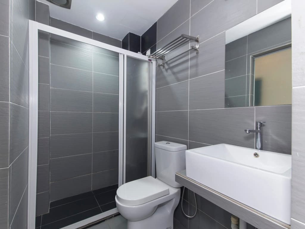 OYO 246 Link Inn (Sanitized Stay) - photo 8