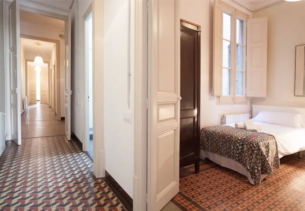 AB Bailén Apartments - photo 4