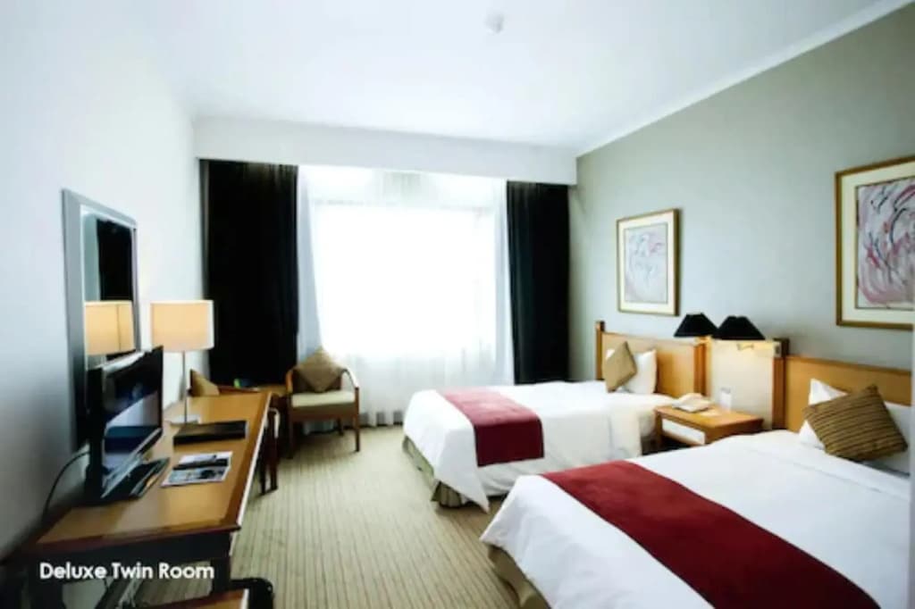 Menara Peninsula Hotel Jakarta - photo 42
