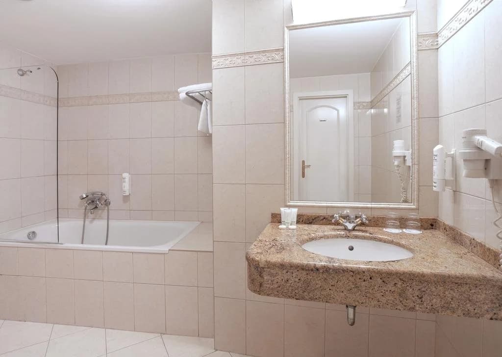 Hotel Aramis - photo 23