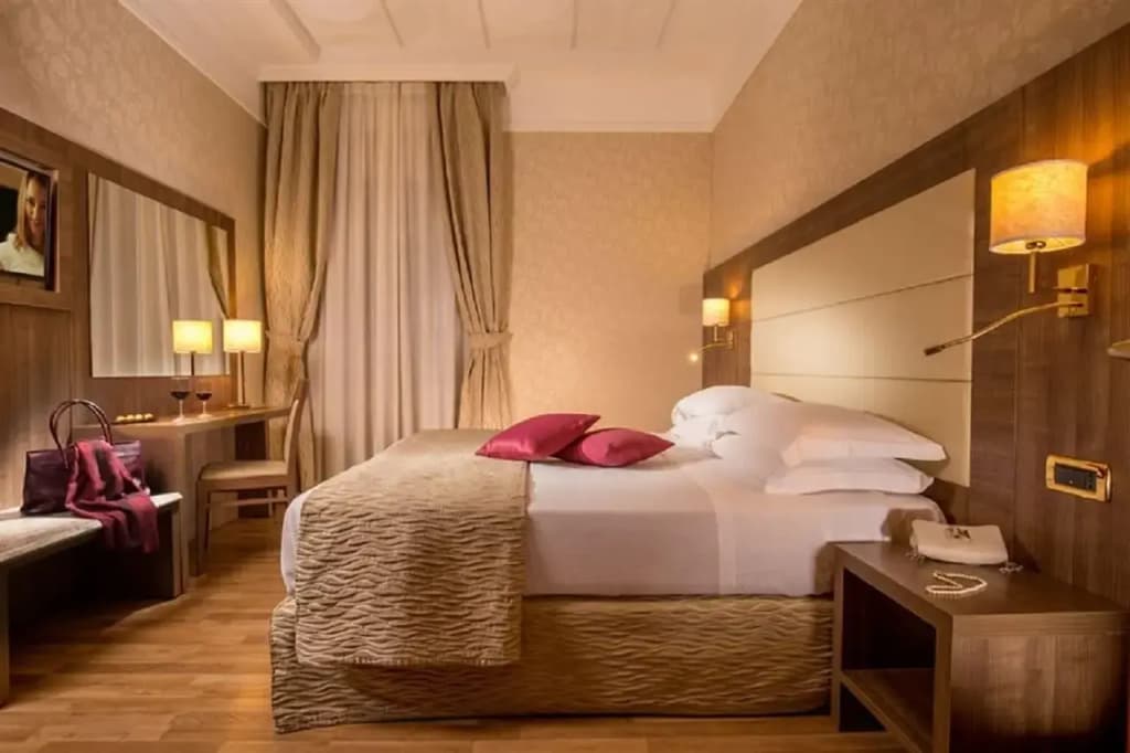 Hotel Ranieri - photo 19