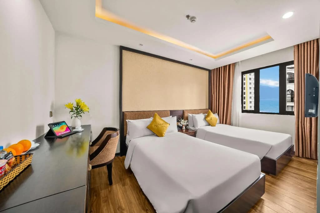 Palazzo Da Nang Beach Hotel - photo 3