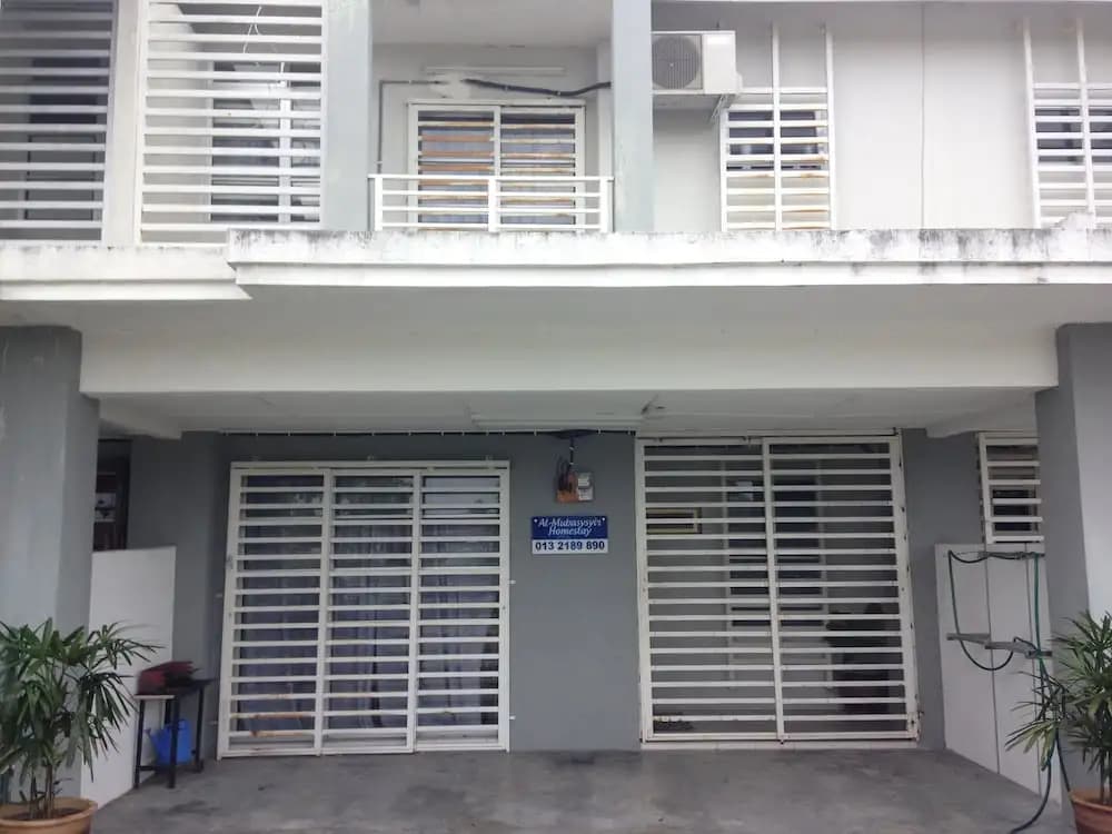 Almubasysyir Homestay Seri Iskandar - photo 1