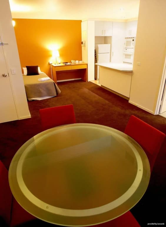 Best Western Riverside Apartments - photo 6
