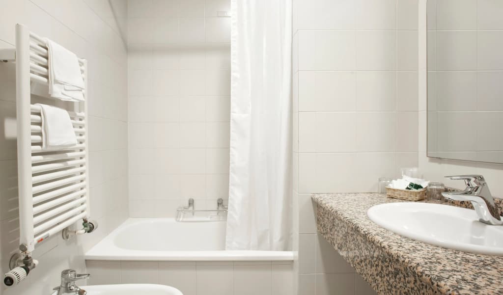 Albergo Commercio e Pellegrino - photo 8