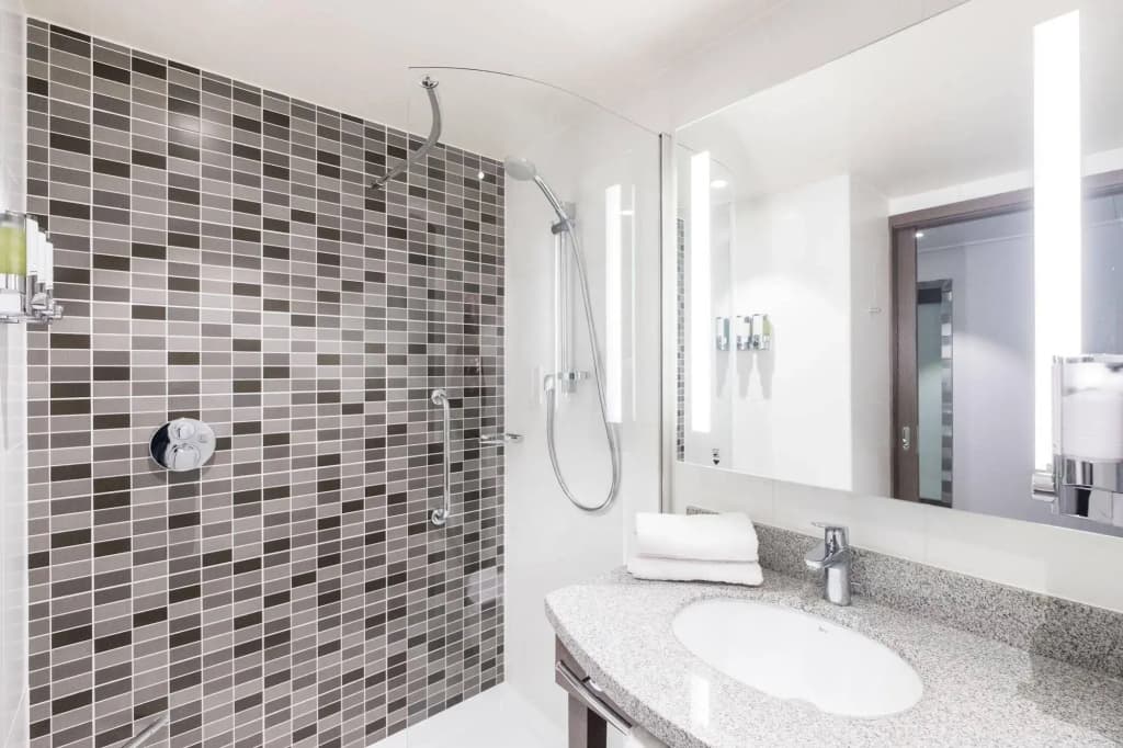 Hampton by Hilton Edinburgh West End - photo 9