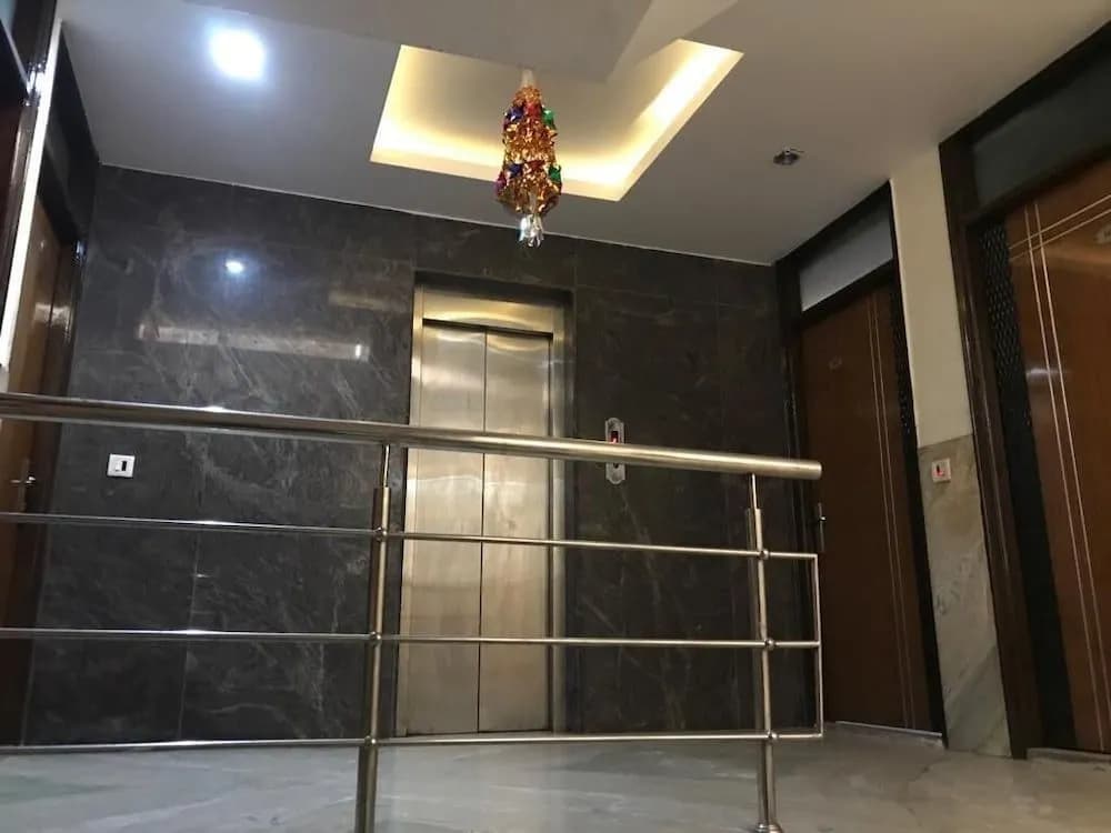 Hotel Udhav Palace - photo 12
