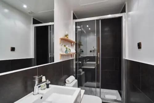 Cathedral Apartments - photo 8