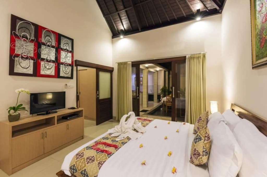 Kubal Villa and Living Seminyak - photo 2