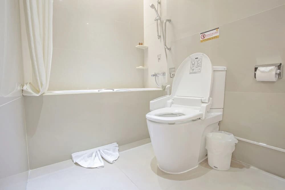 V Residence Serviced Apartment - photo 10