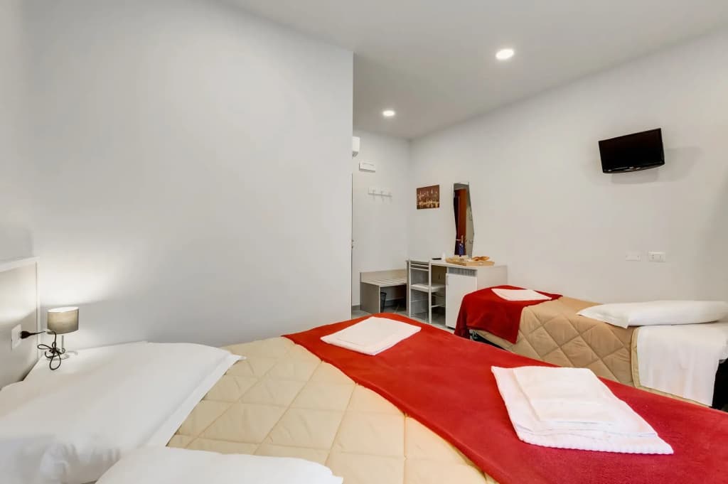 San Pietro Rooms Hotel - photo 3